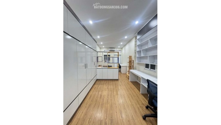 NHÀ GẦN PHỐ TÔN THẤT TÙNG_47m2 x 4T_GẦN Ô TÔ_NGÕ THÔNG, nhỉnh 10 tỷ